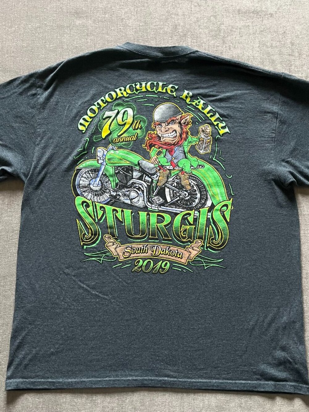 Sturgis T-Shirt Motorcycle Rally South Dakota Adult Unisex XL Gray Irish Clover